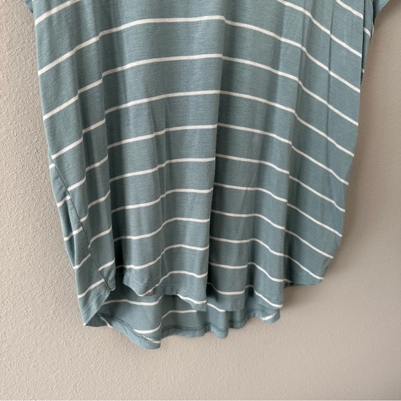 SO Light Blue & White V-Neck Basic Casual Short Sleeve Tee Size Large - Picture 6 of 10